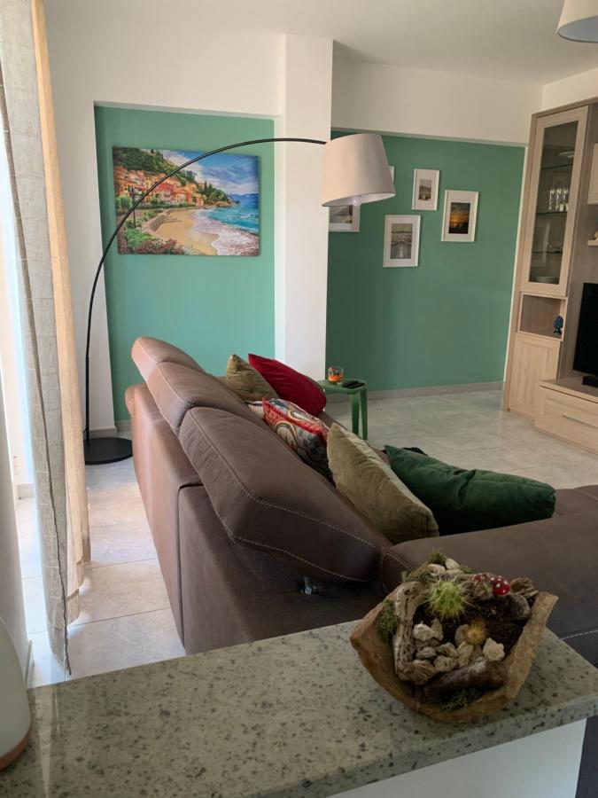 Torrevarata Vacanze Villa ซานตาเทเรซา ดี รีวา ภายนอก รูปภาพ